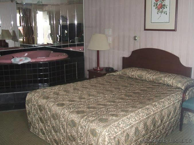 Red Carpet Inn Уест Спрингфийлд Екстериор снимка