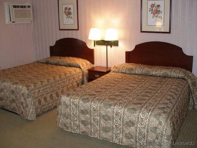 Red Carpet Inn Уест Спрингфийлд Екстериор снимка