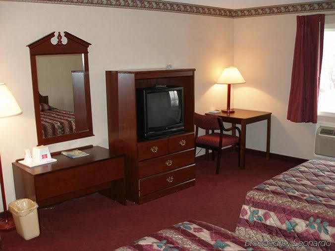 Red Carpet Inn Уест Спрингфийлд Екстериор снимка