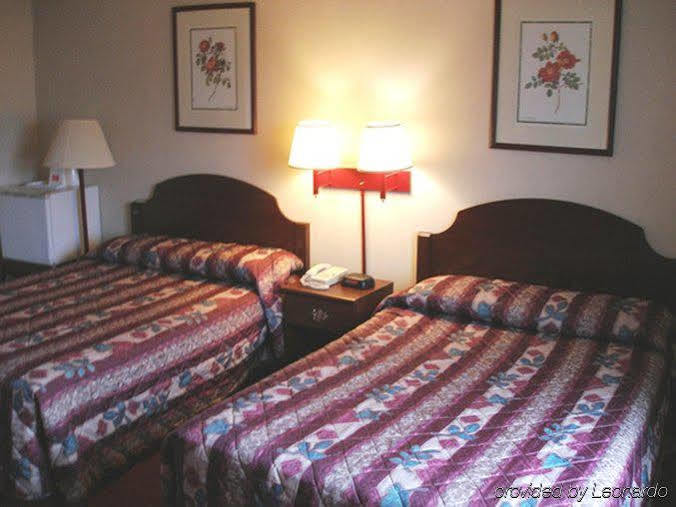 Red Carpet Inn Уест Спрингфийлд Екстериор снимка